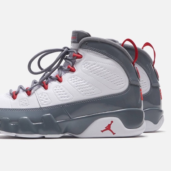 Nike Air Jordan 9 Retro Classic White Fire Red Cool Grey Men’s Size 9 Sneakers